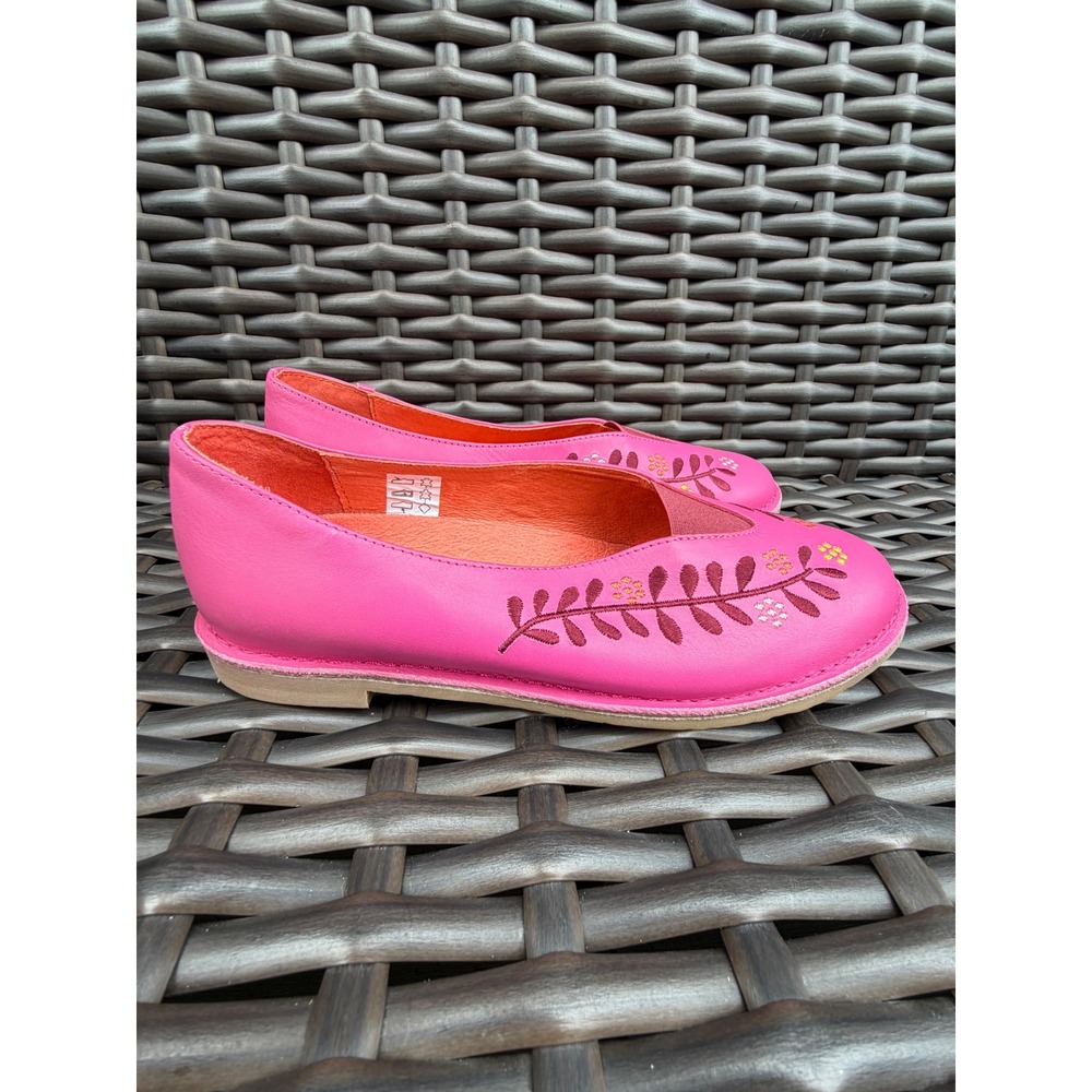 Gudrun Sjoden Lily Pink Leather Embroidered Floral Flat Shoes NWT UK 38/US 7.5 - Picture 3 of 10